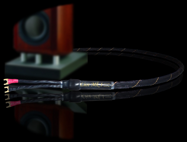 The Live Mk 1 high performance cable is manufactured and assembled according to the highest standards and quality, with great attention to the details.